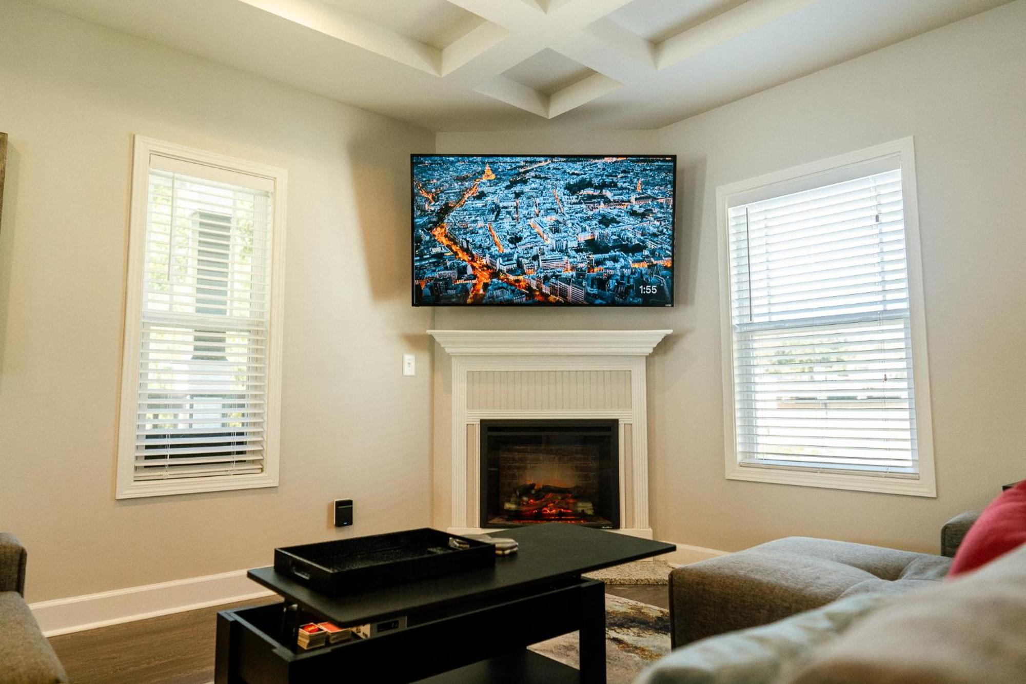 Enjoy This Mini-Mansion Near Downtown And The Airport! AtlantaAtlanta  Kültér fotó