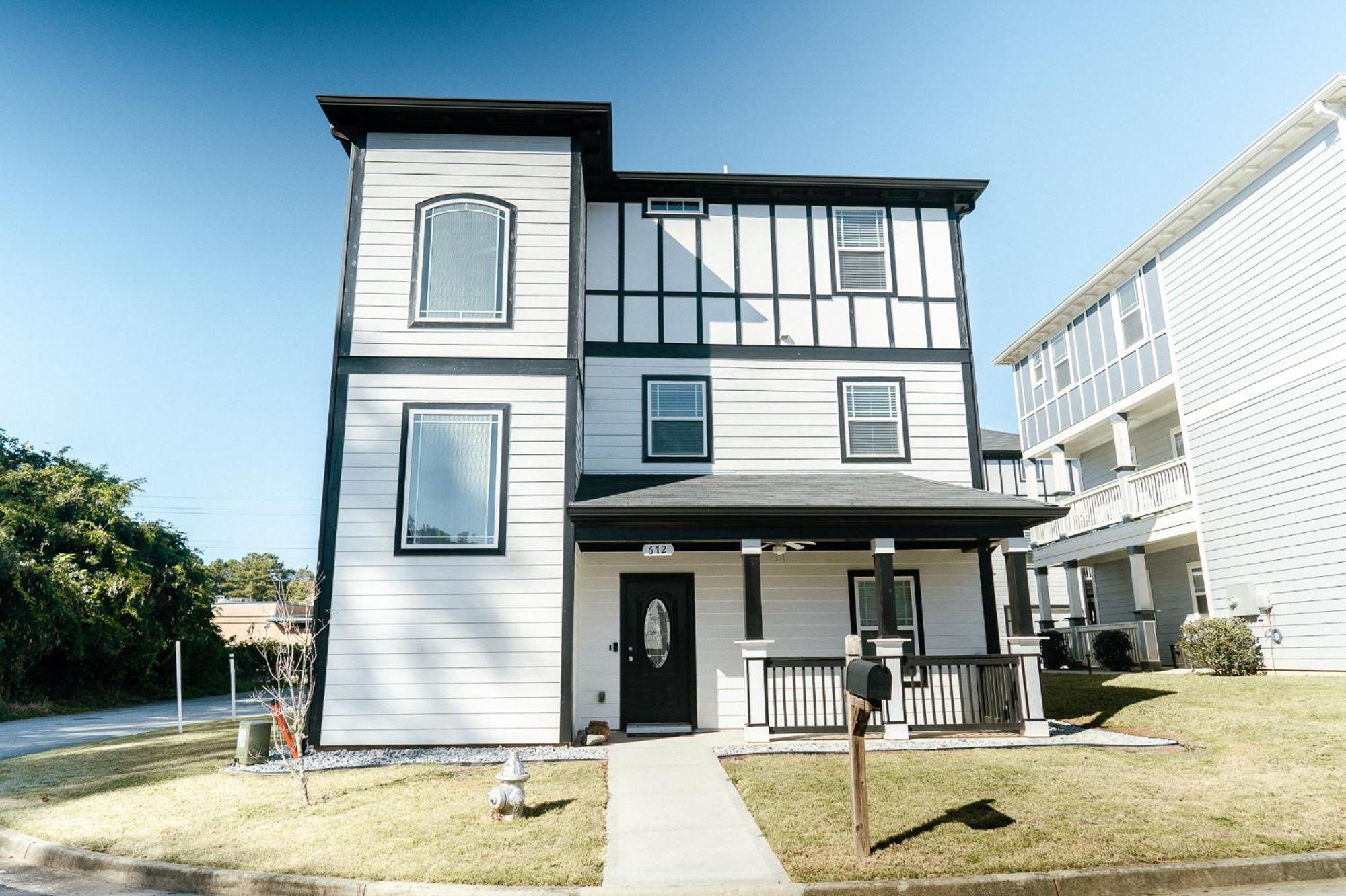 Enjoy This Mini-Mansion Near Downtown And The Airport! AtlantaAtlanta  Kültér fotó